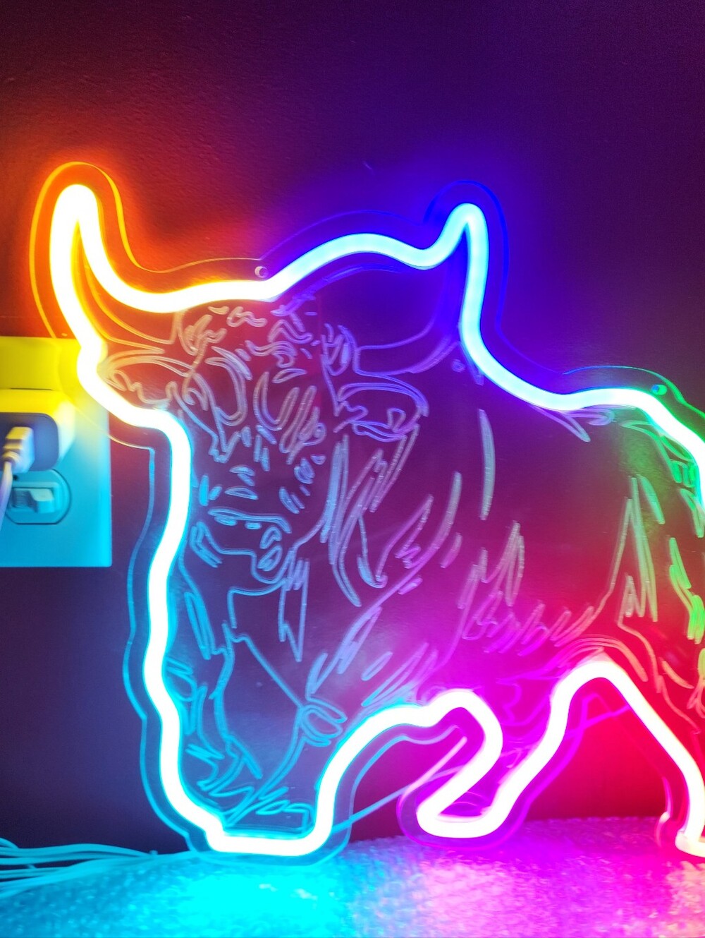 Very Cool Colored LED BULL Light Sign with Dimmer Switch, USB POWERED